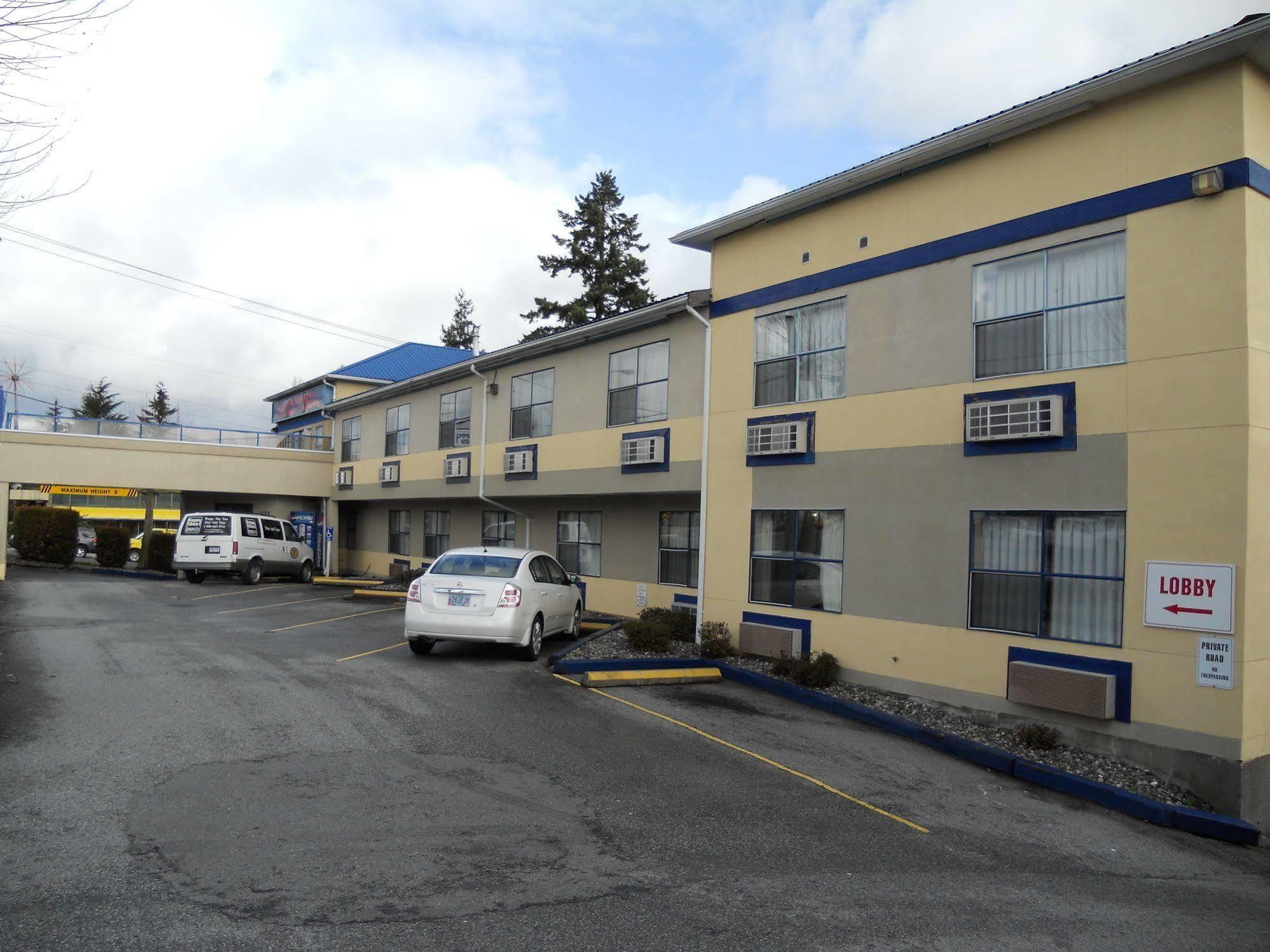 Happy Day Inn Burnaby Buitenkant foto